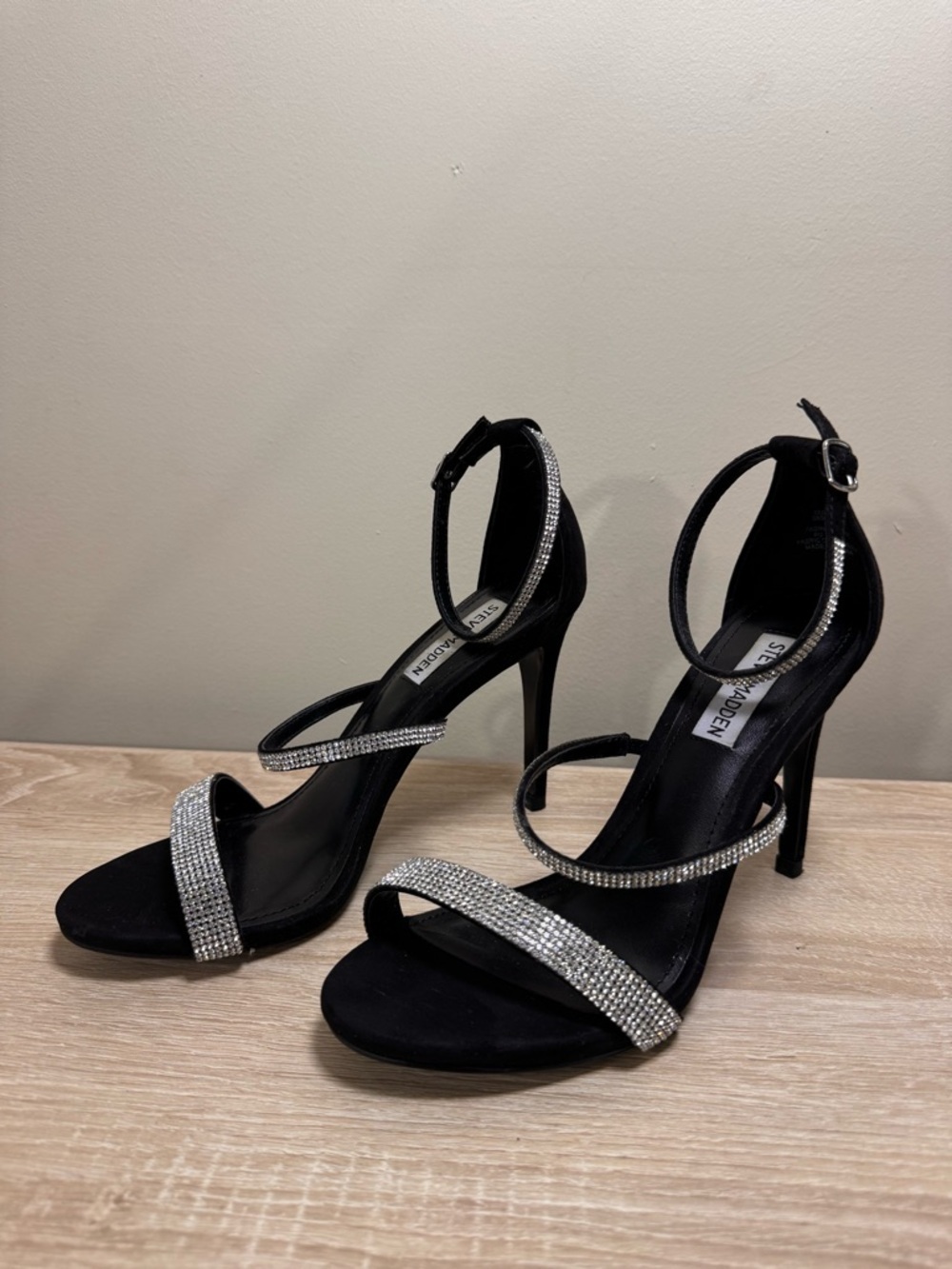 Steve Madden Black Strappy Stiletto Sandals with Rhinestones, Ankle Strap, 8 - Picture 3 of 8